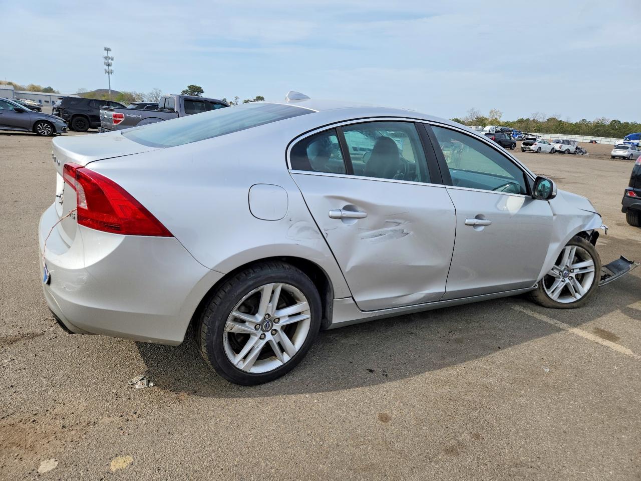 VOLVO S60 2014 — 4