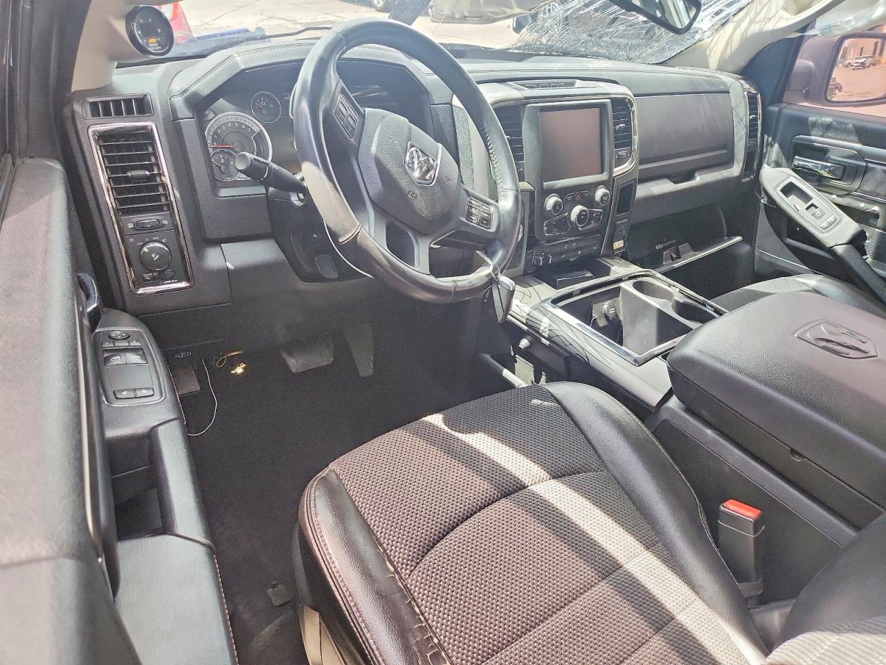 RAM 1500 2014 — 9