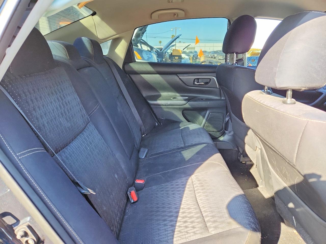NISSAN ALTIMA 2016 — 11