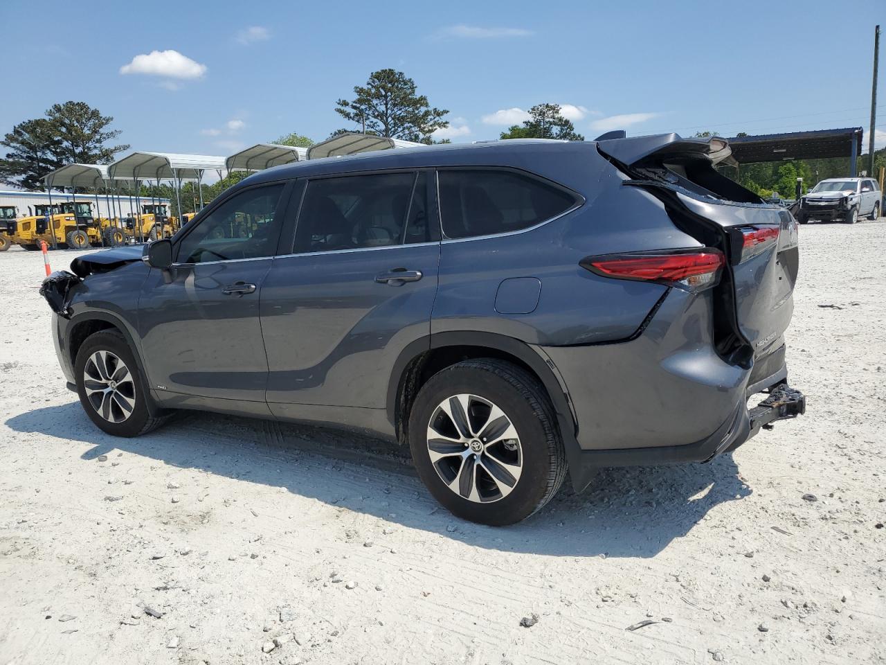 TOYOTA HIGHLANDER 2023 — 3