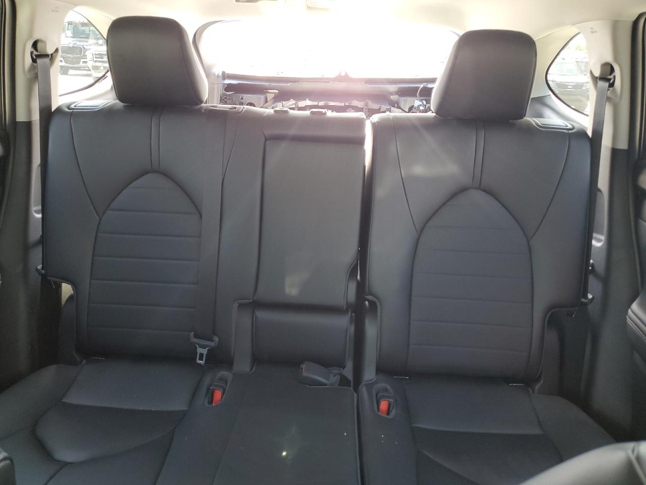 TOYOTA HIGHLANDER 2023 — 11