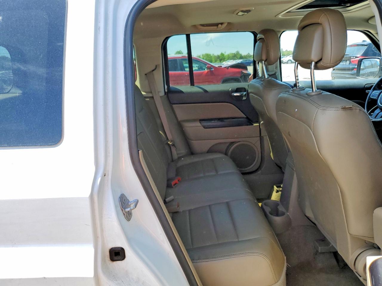 JEEP PATRIOT 2015 — 12