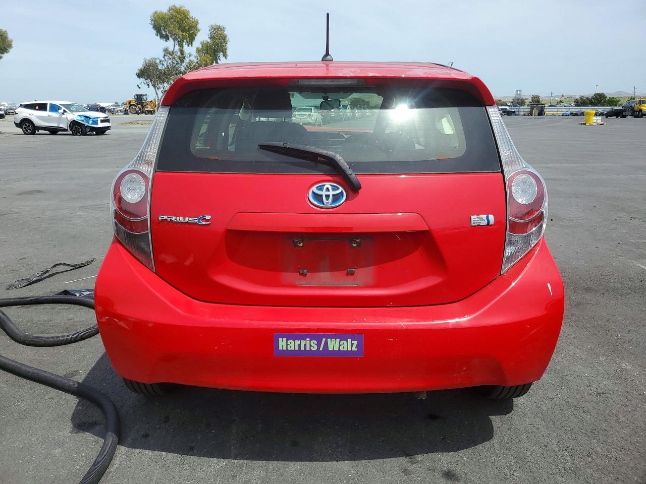 TOYOTA PRIUS C 2014 — 7