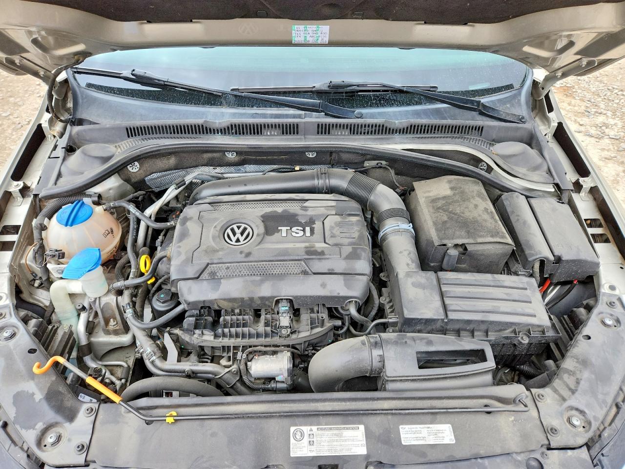 VOLKSWAGEN JETTA 2014 — 12