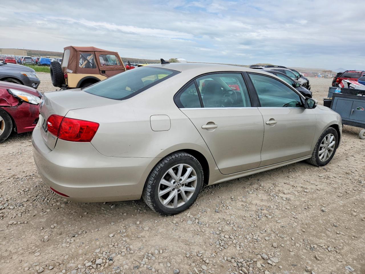 VOLKSWAGEN JETTA 2014 — 4