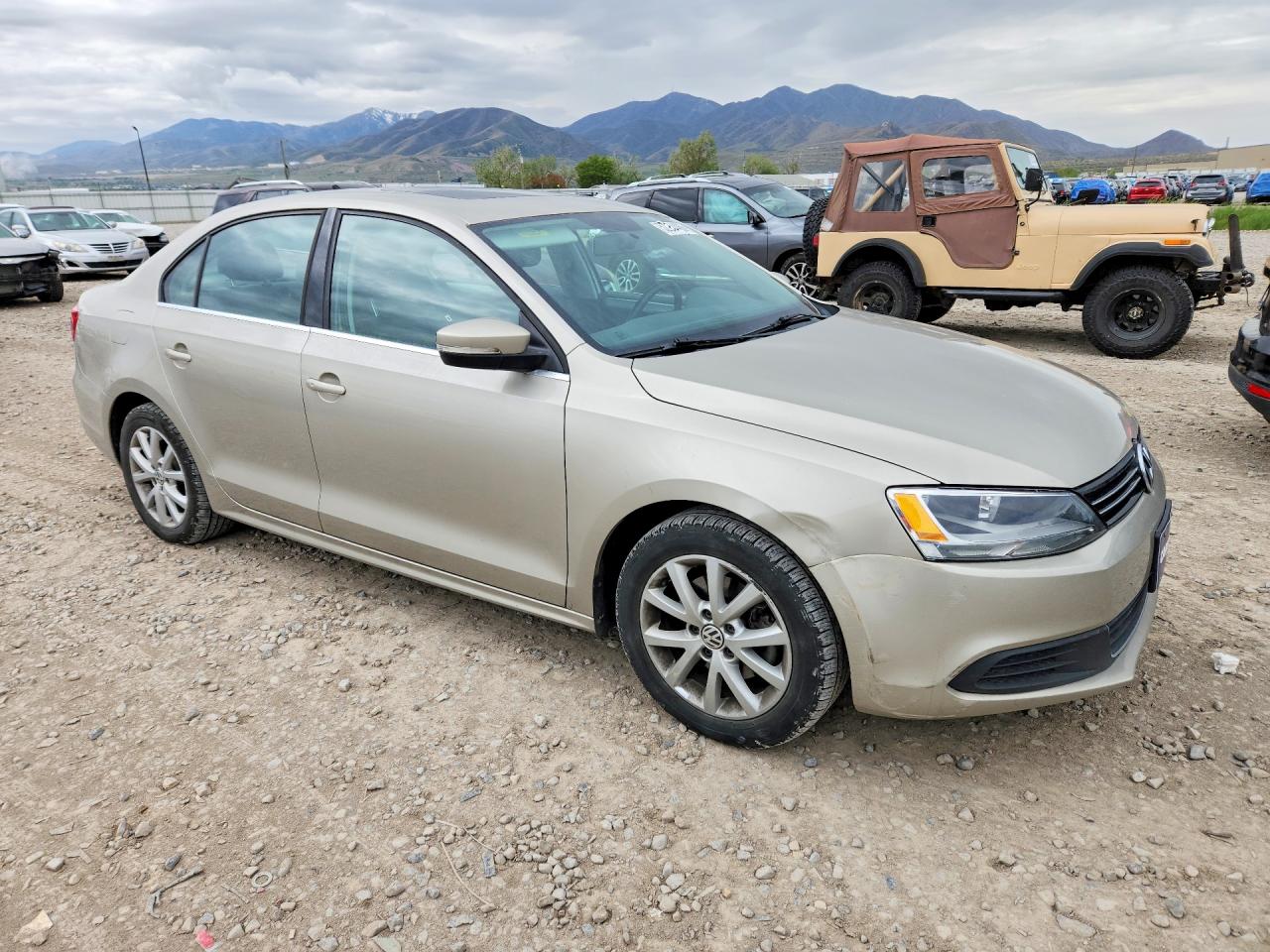 VOLKSWAGEN JETTA 2014 — 5