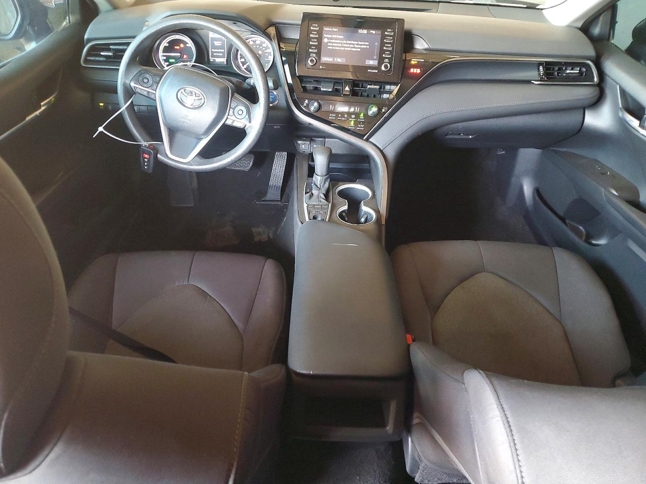 TOYOTA CAMRY 2021 — 9