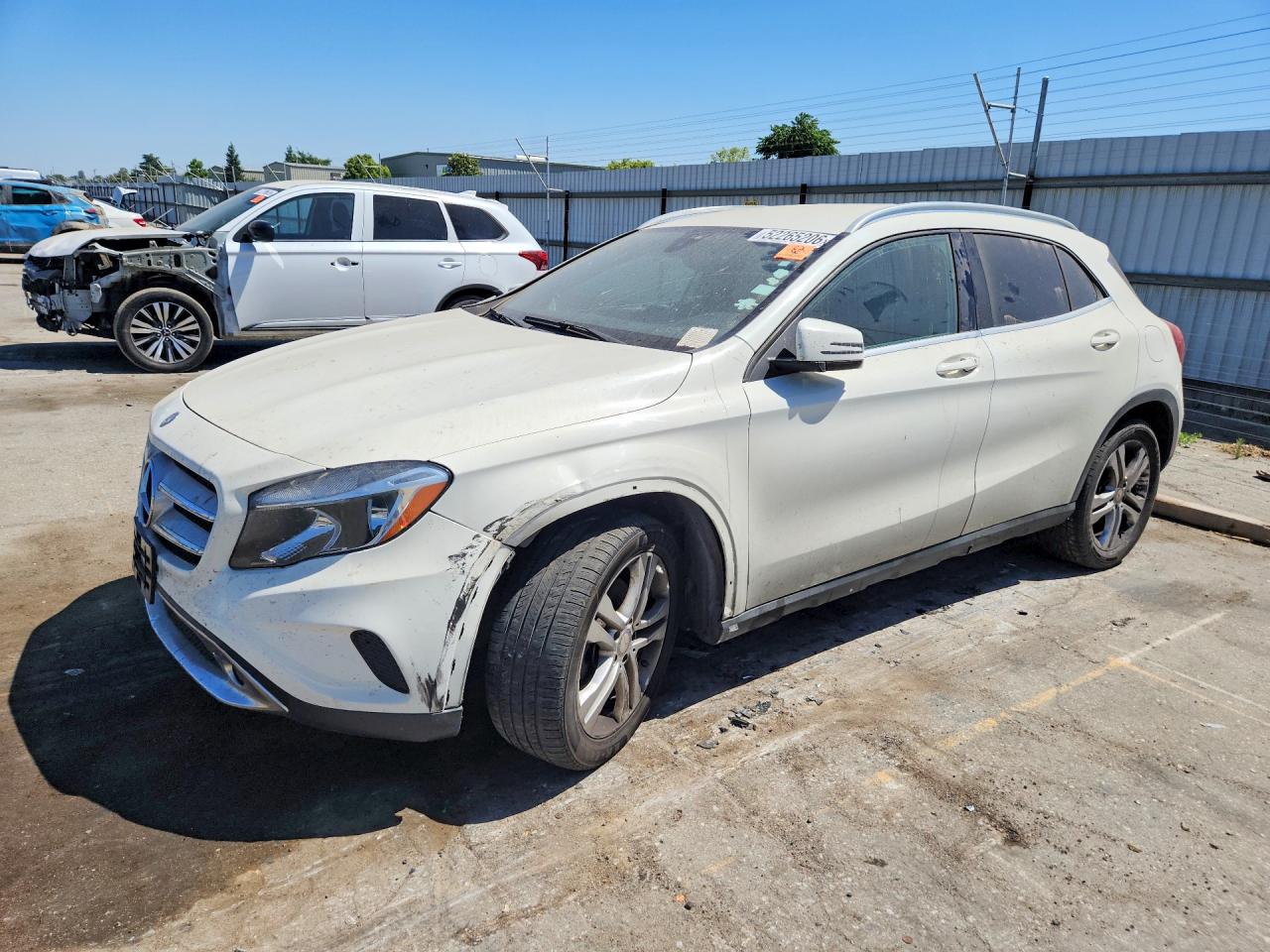2016 MERCEDES-BENZ GLA 250 4MATIC