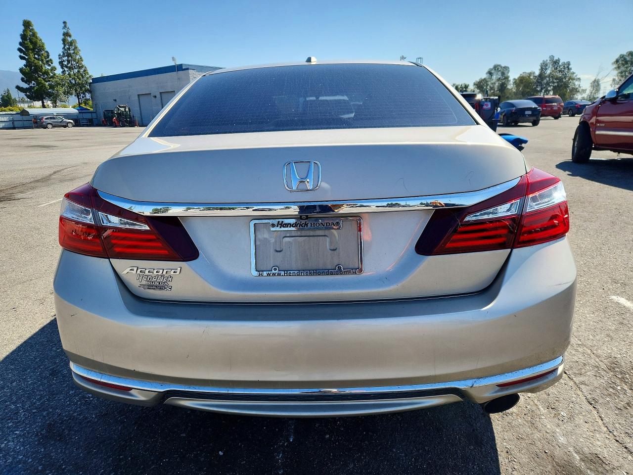 HONDA ACCORD 2017 — 7