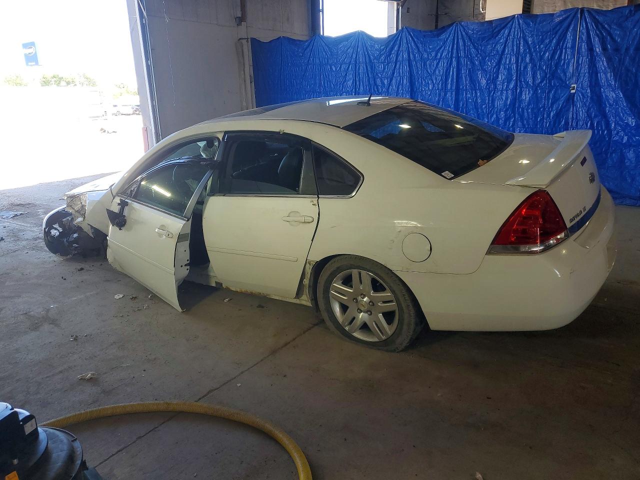 CHEVROLET IMPALA 2011 — 3