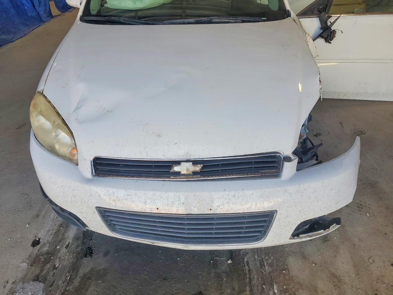 CHEVROLET IMPALA 2011 — 12