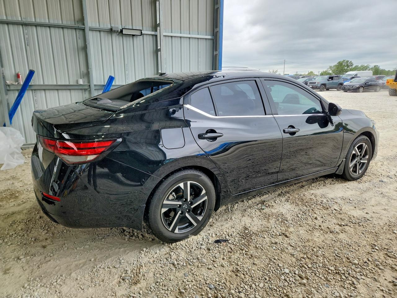 NISSAN SENTRA 2025 — 4