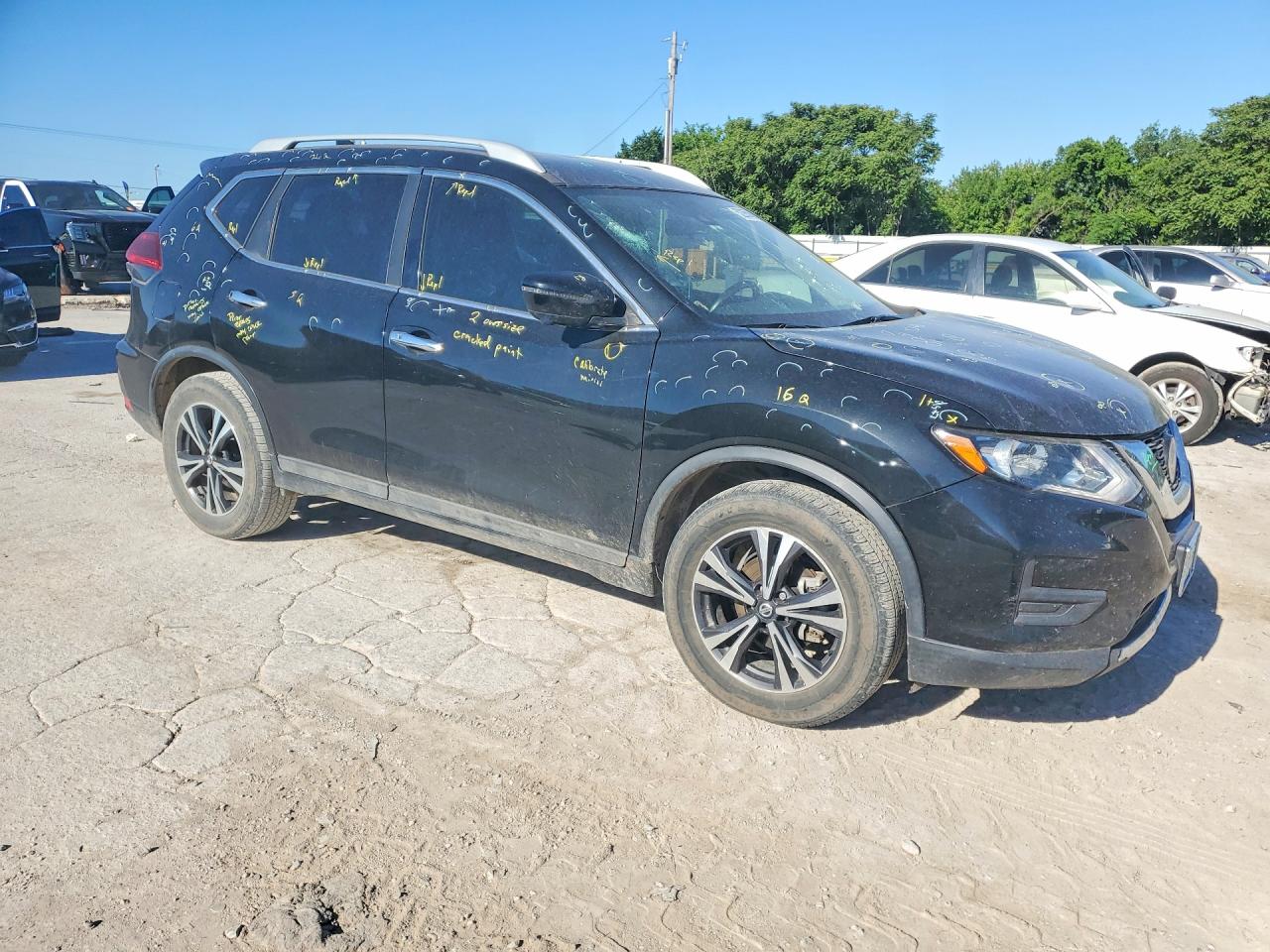 NISSAN ROGUE 2019 — 5