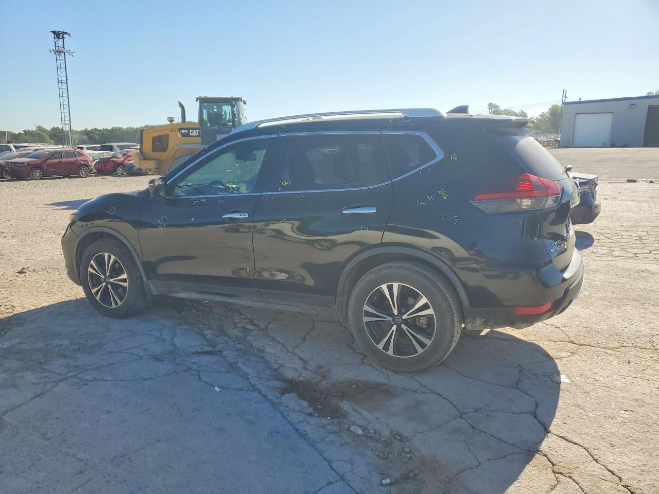 NISSAN ROGUE 2019 — 3