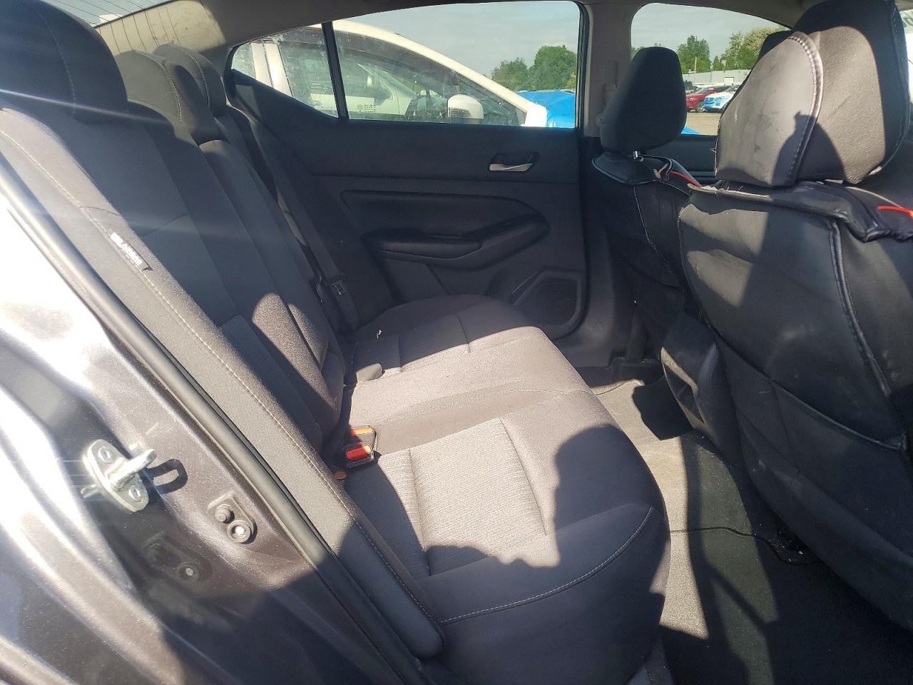 NISSAN ALTIMA 2022 — 11