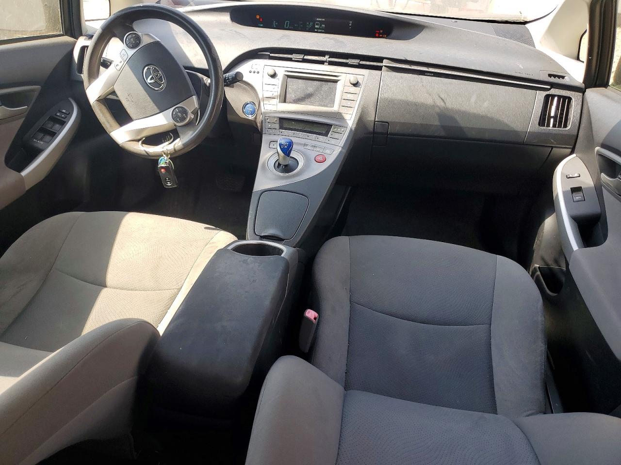 TOYOTA PRIUS 2013 — 9