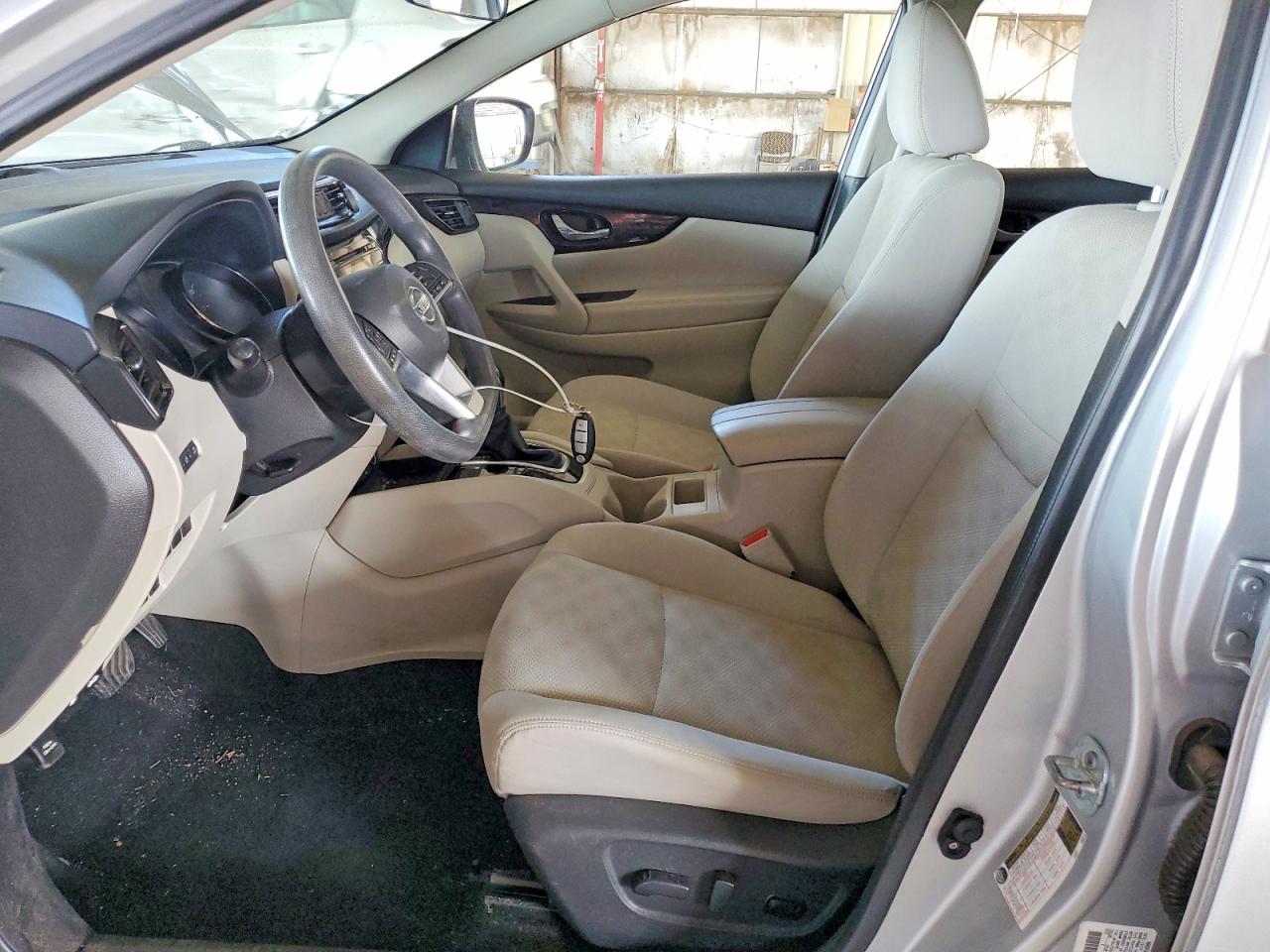 NISSAN ROGUE SPORT 2018 — 8