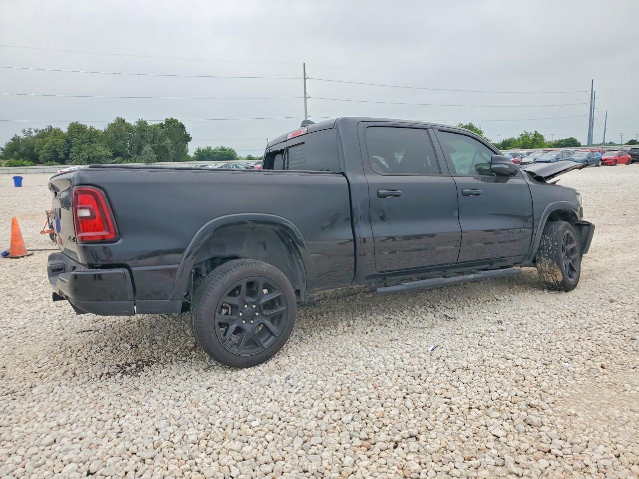RAM 1500 2025 — 4