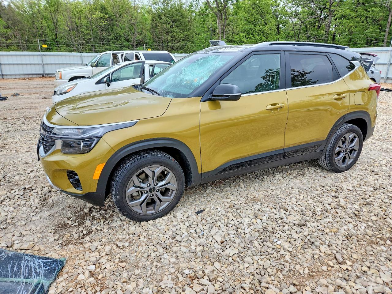 KIA SELTOS 2024 — 2