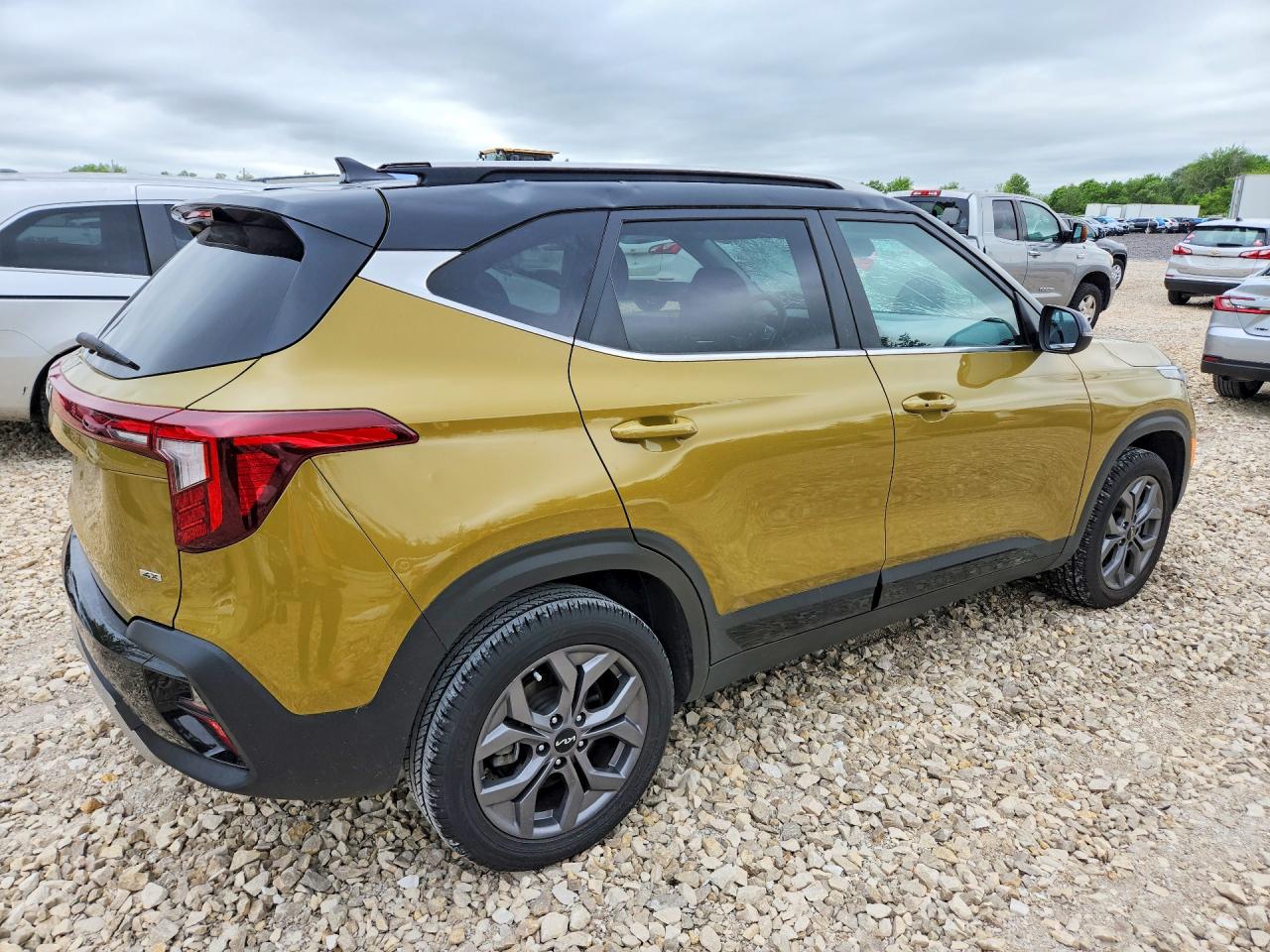 KIA SELTOS 2024 — 4