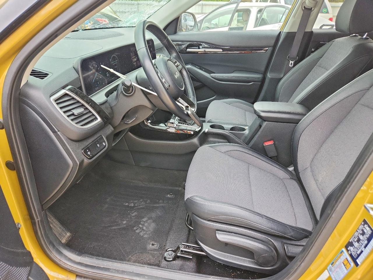 KIA SELTOS 2024 — 8