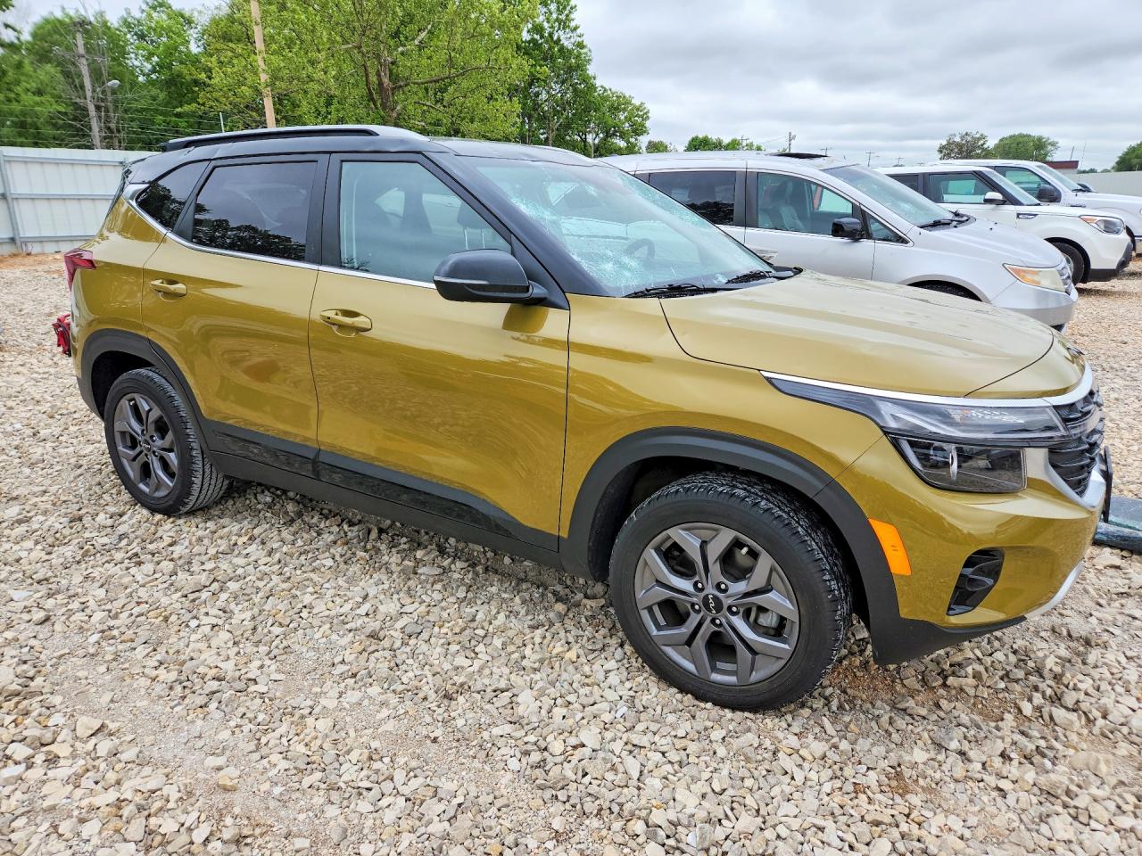 KIA SELTOS 2024 — 5