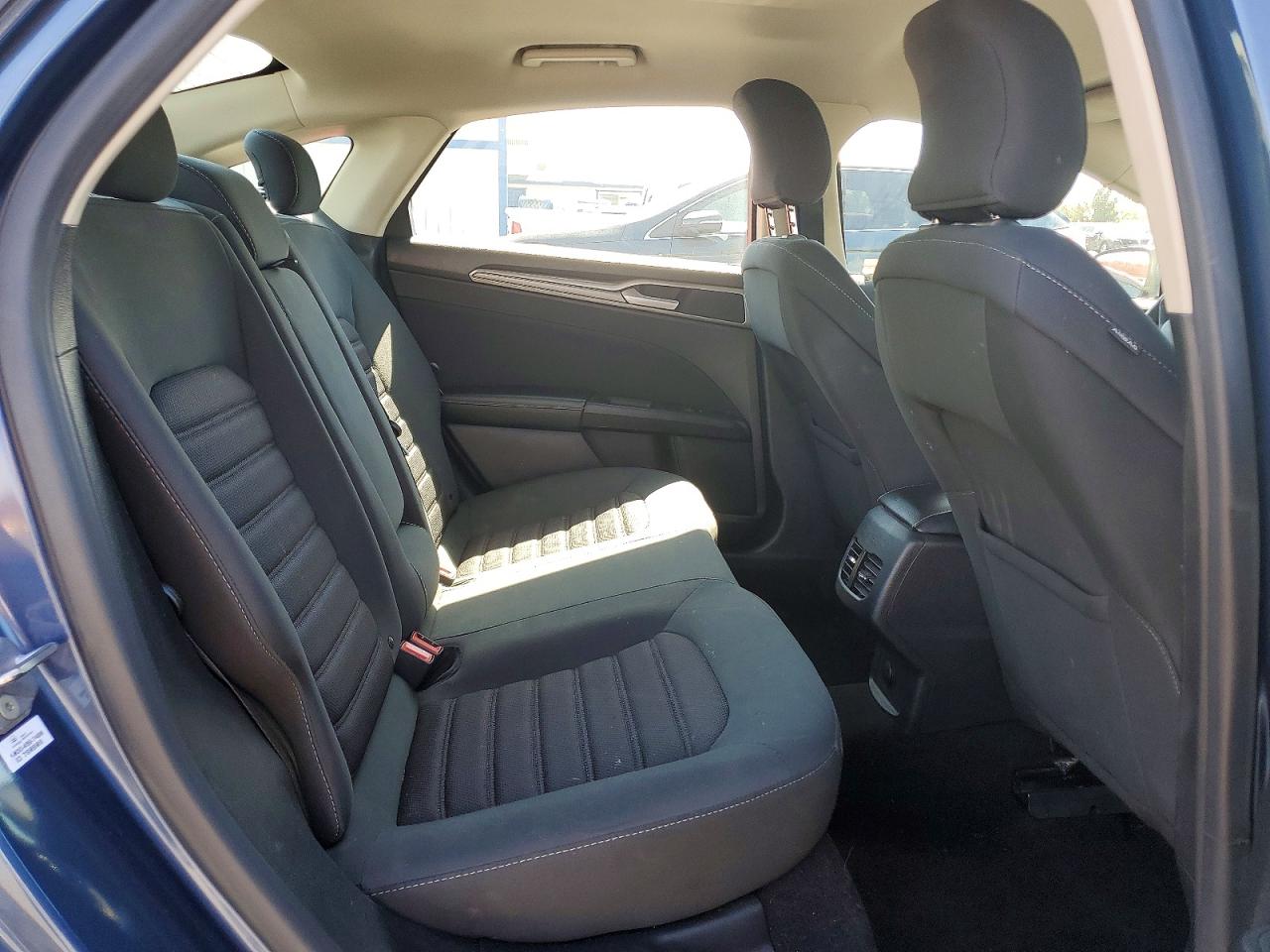 FORD FUSION 2019 — 11