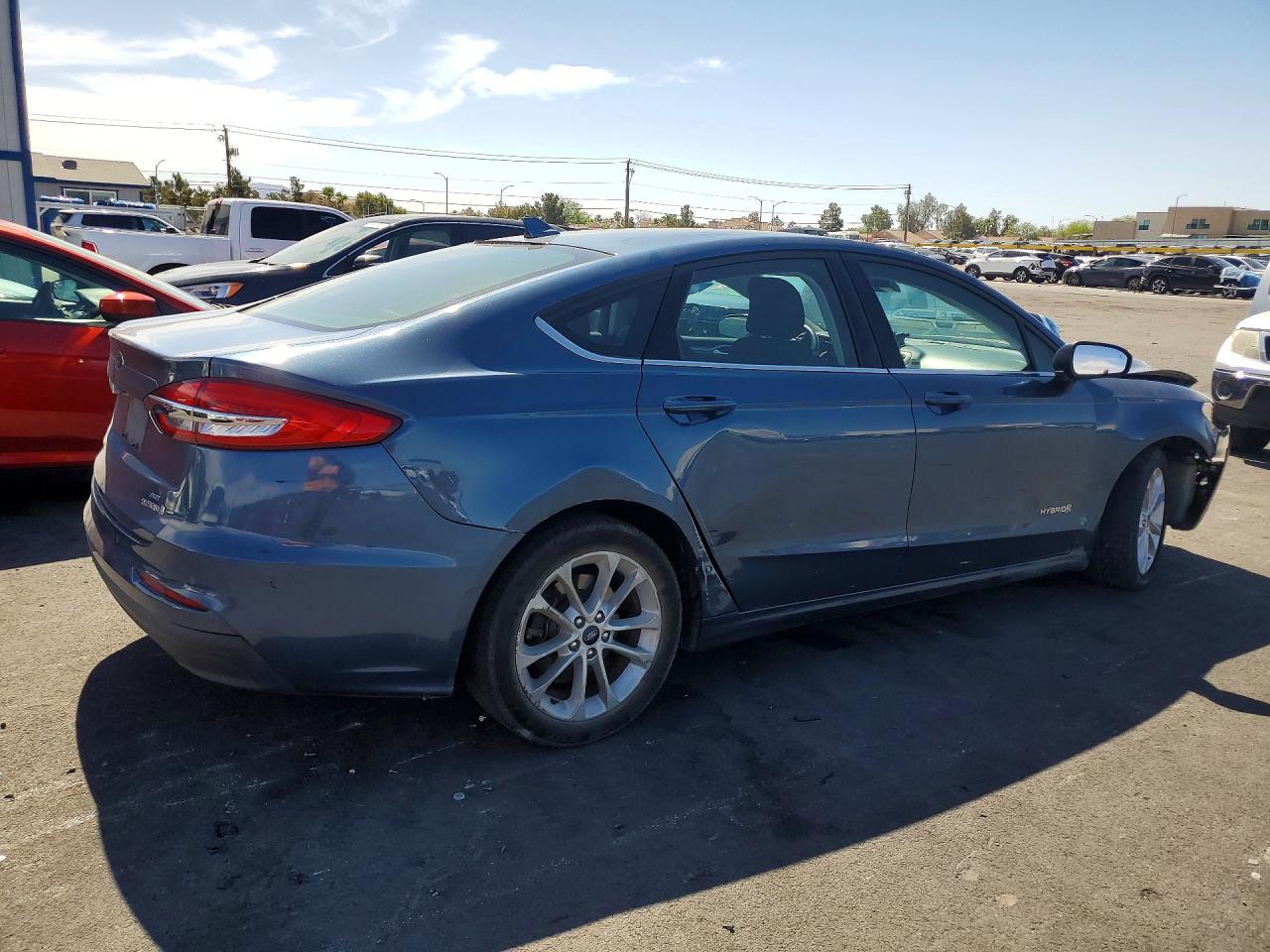 FORD FUSION 2019 — 4