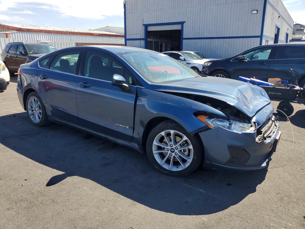 FORD FUSION 2019 — 5