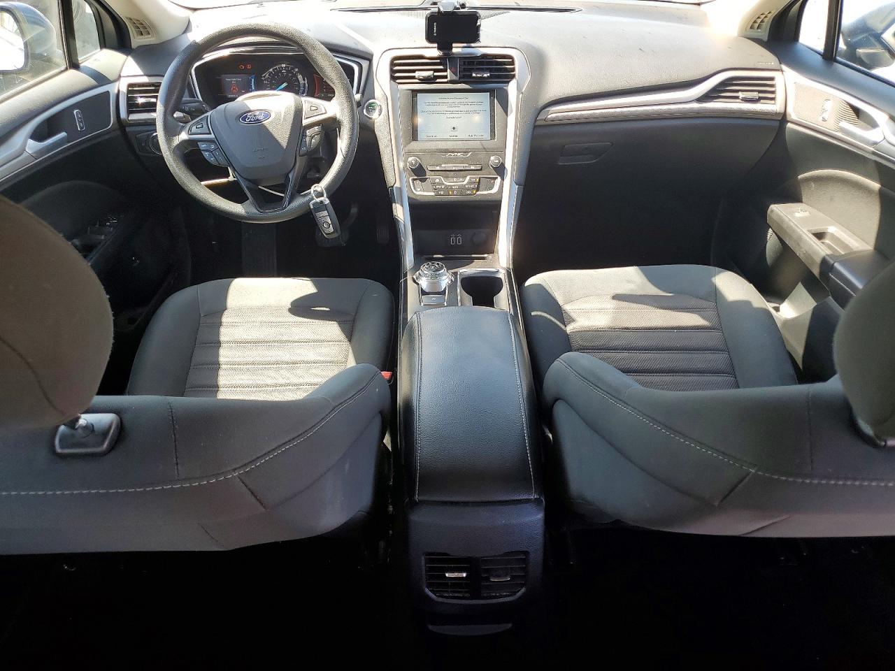 FORD FUSION 2019 — 9