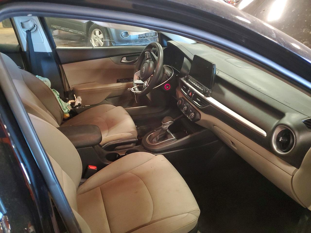 KIA FORTE 2021 — 8