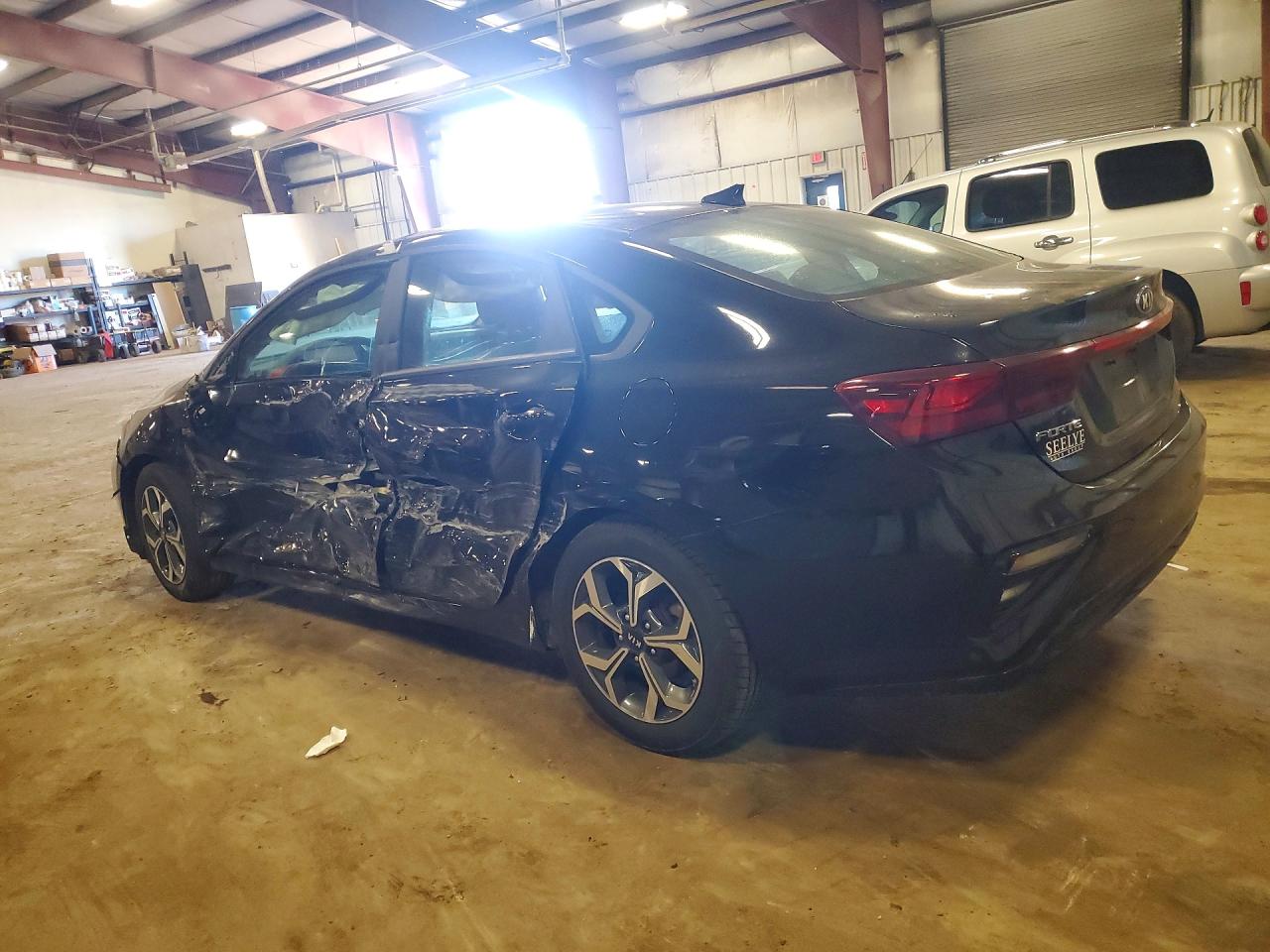 KIA FORTE 2021 — 3