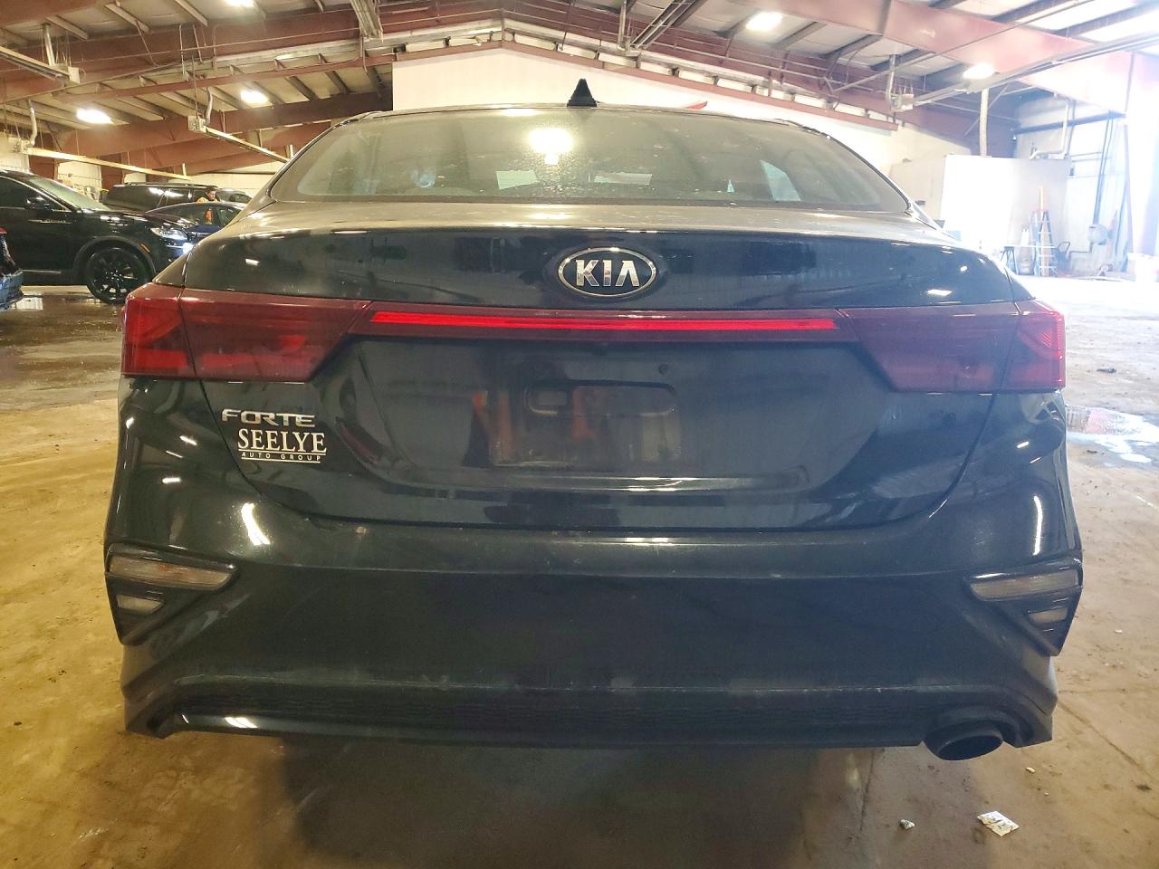 KIA FORTE 2021 — 7