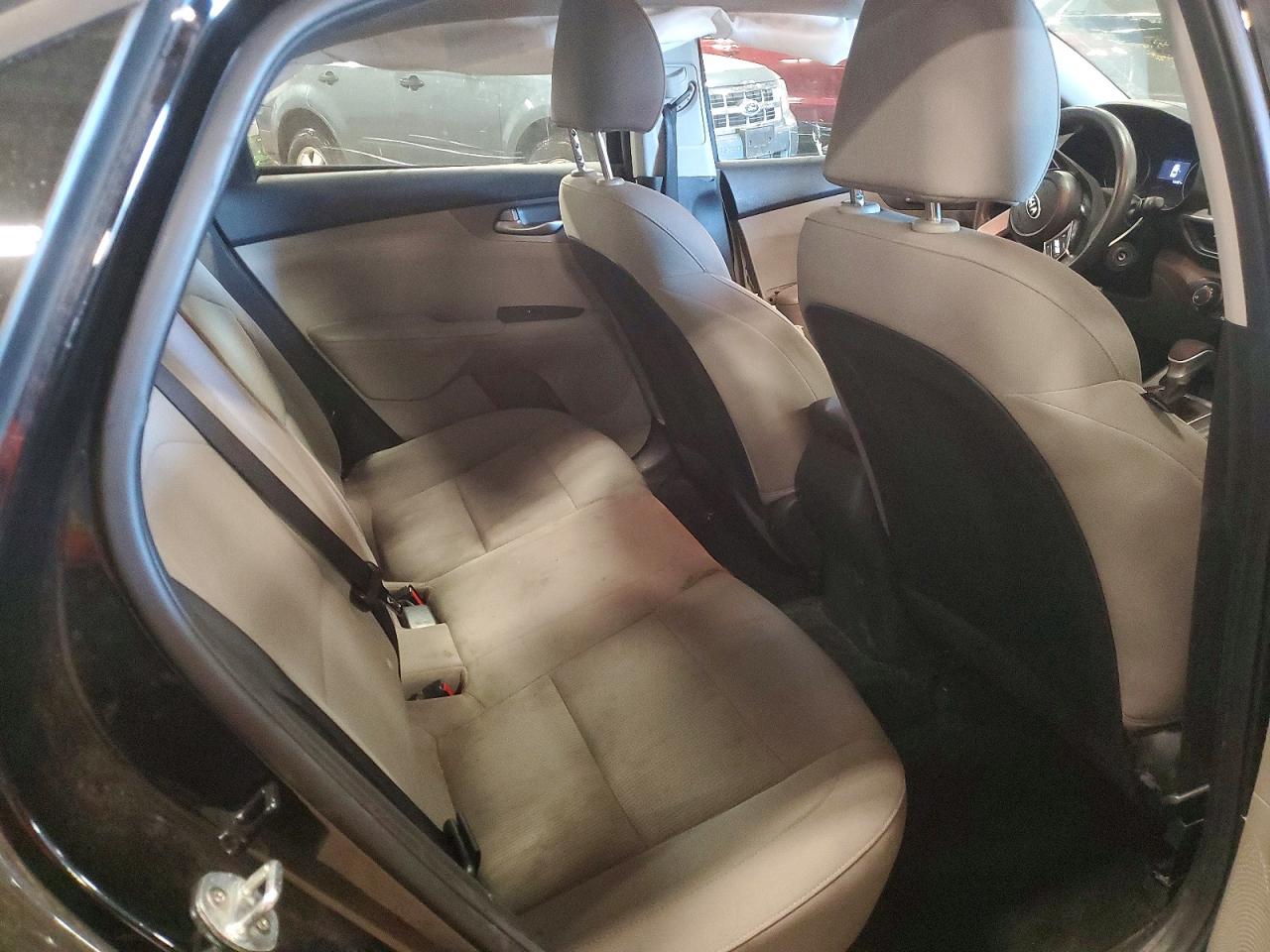 KIA FORTE 2021 — 11