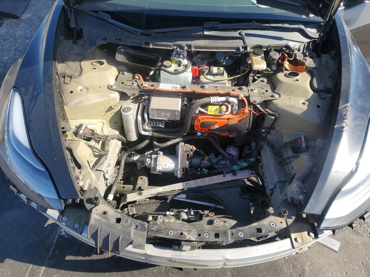 TESLA MODEL 3 2022 — 12