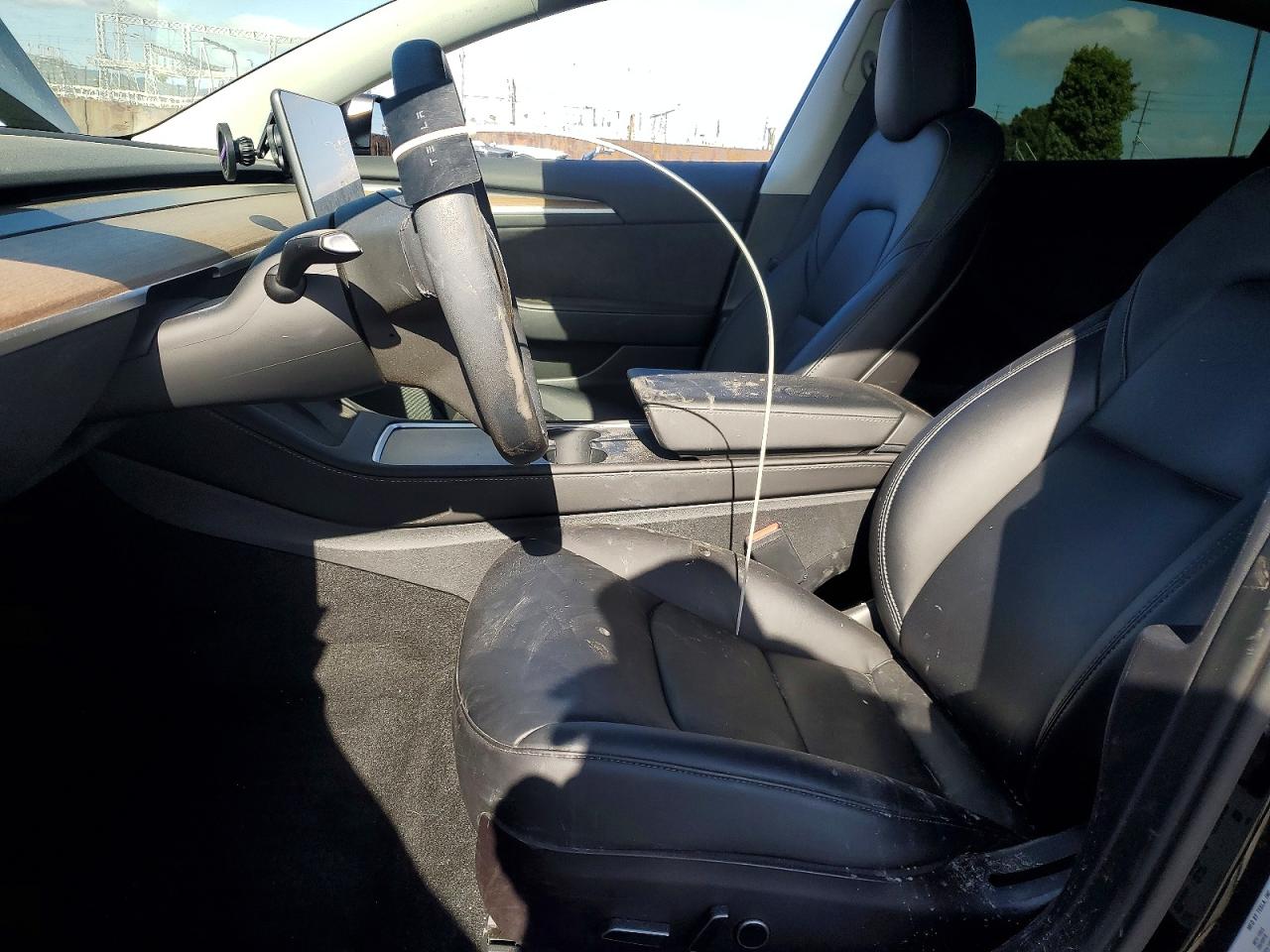 TESLA MODEL 3 2022 — 8