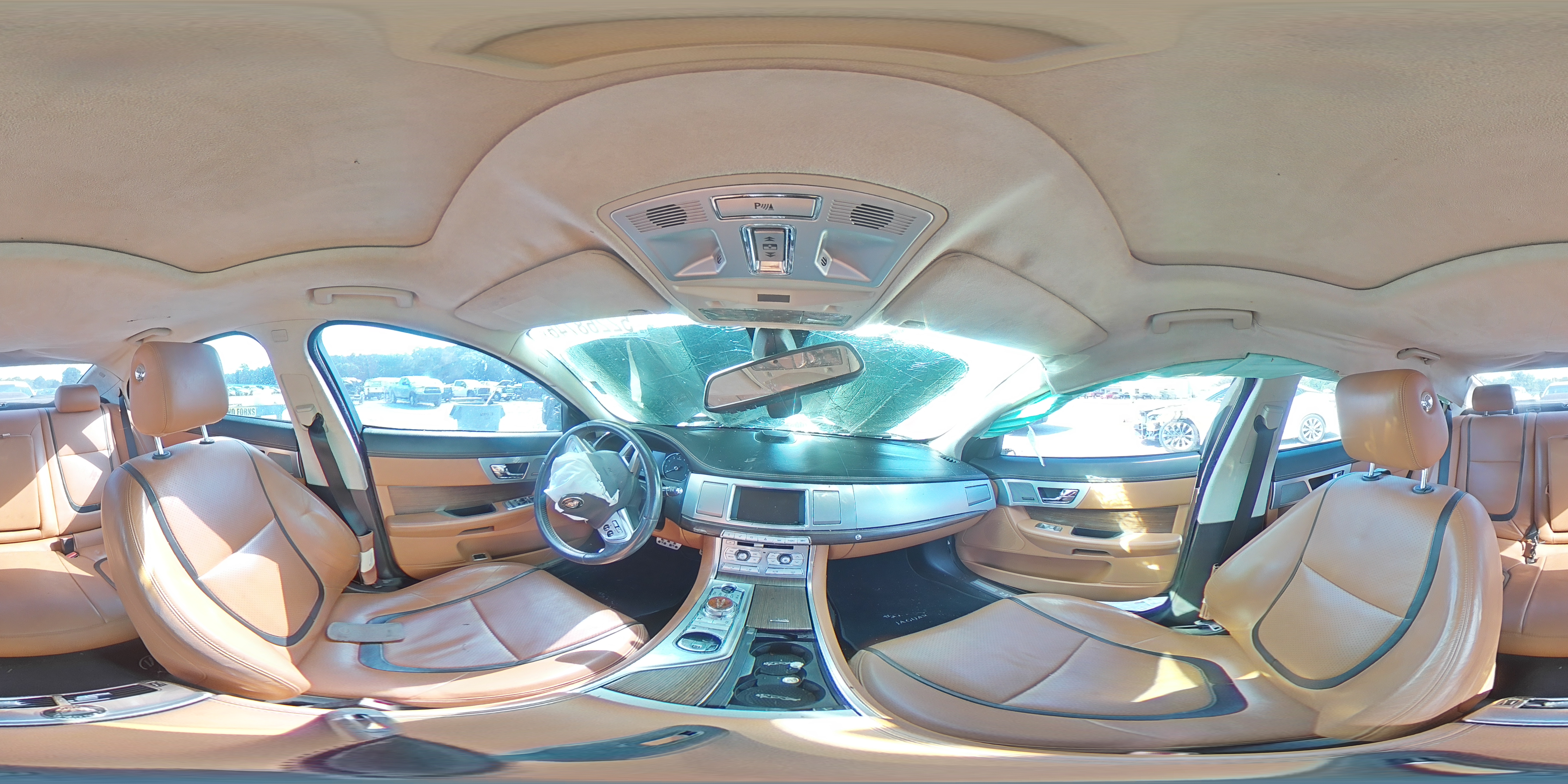 JAGUAR XF 2015 — 14
