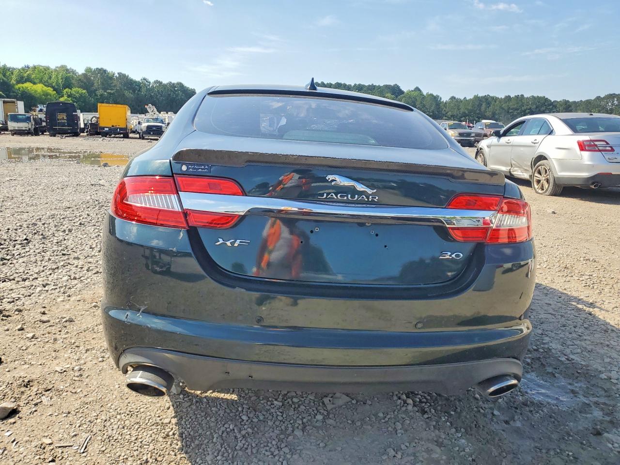 JAGUAR XF 2015 — 7