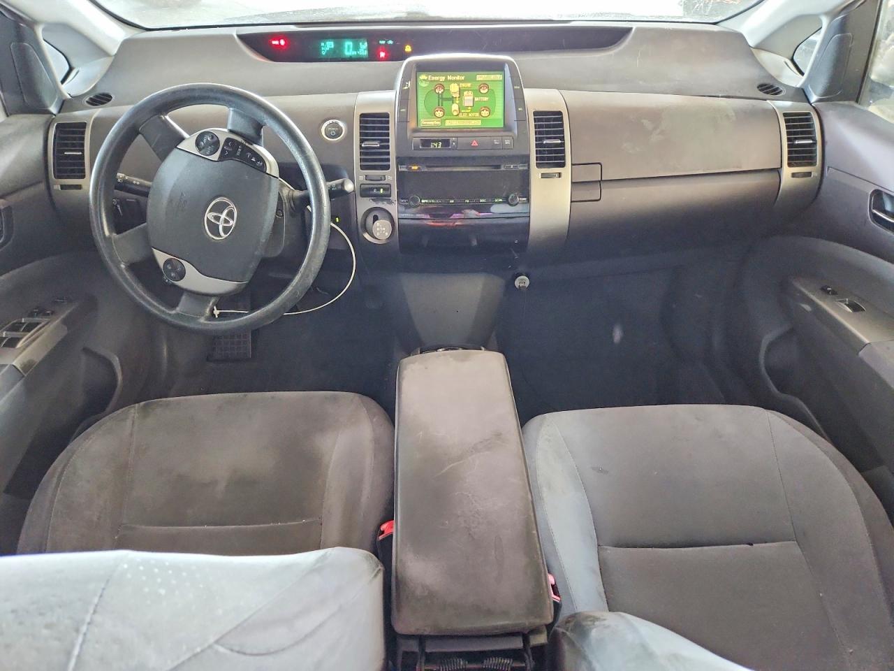 TOYOTA PRIUS 2004 — 9