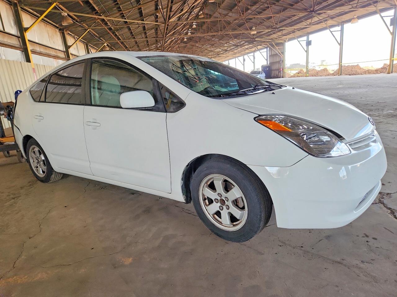TOYOTA PRIUS 2004 — 5
