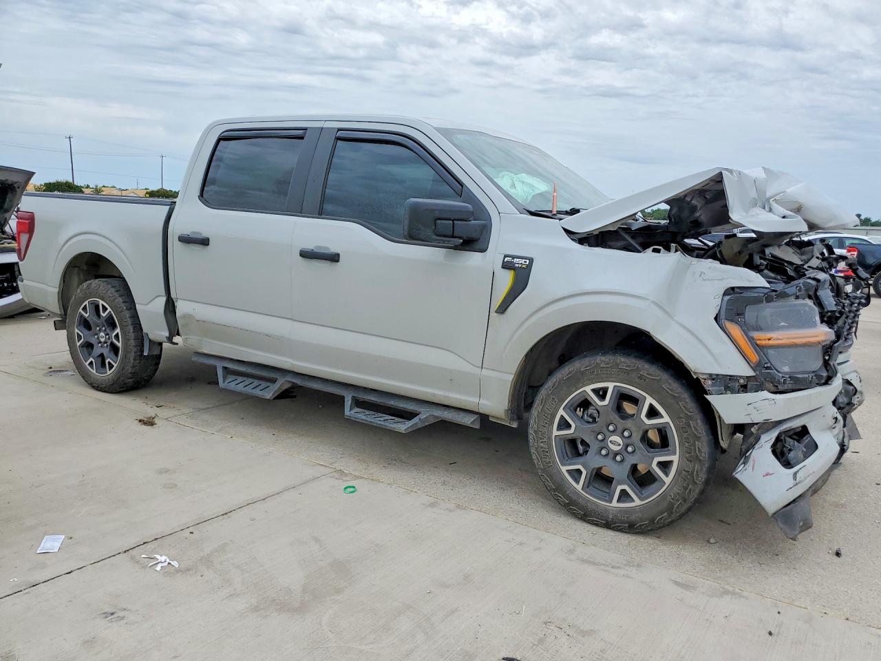 FORD F150 2024 — 5