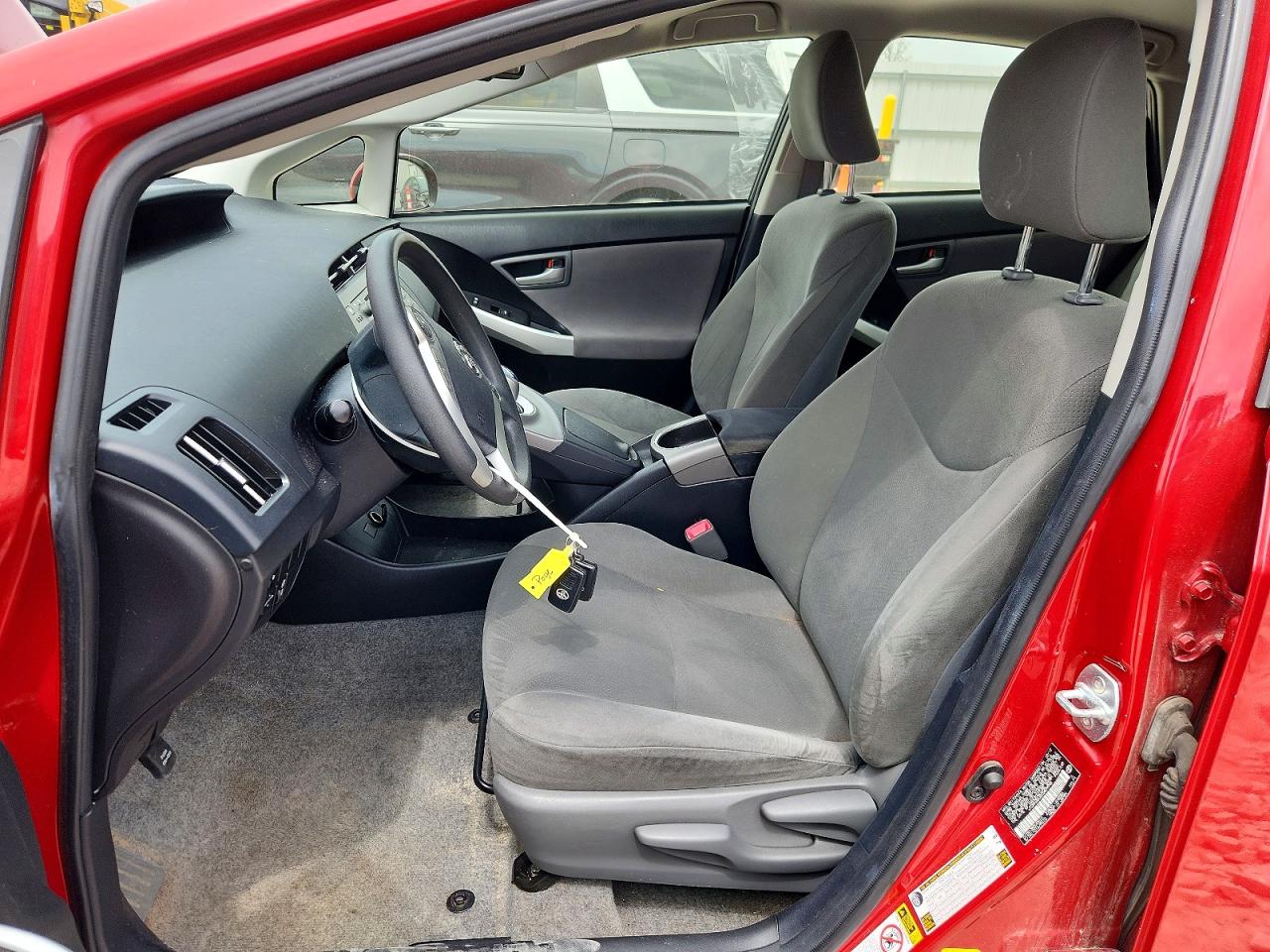 TOYOTA PRIUS 2012 — 8