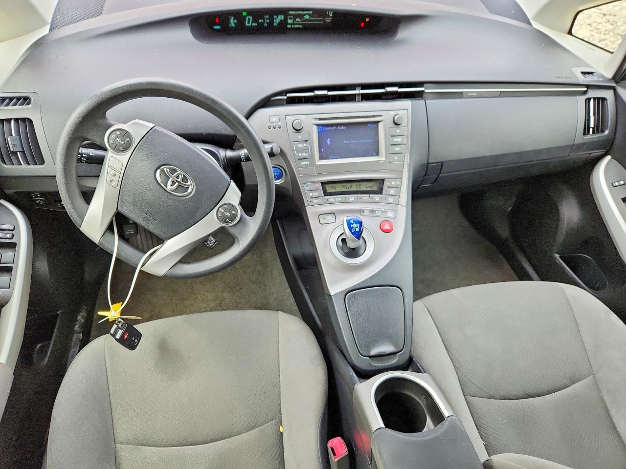 TOYOTA PRIUS 2012 — 9