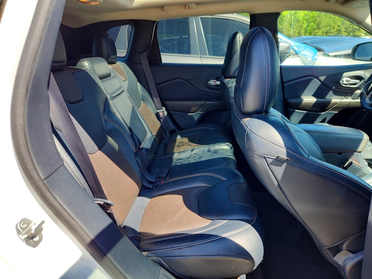 JEEP CHEROKEE 2016 — 12