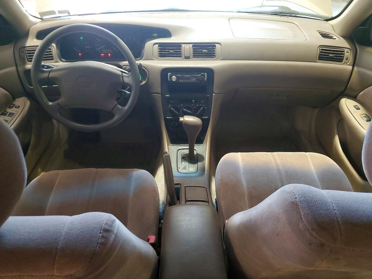 TOYOTA CAMRY 1998 — 9