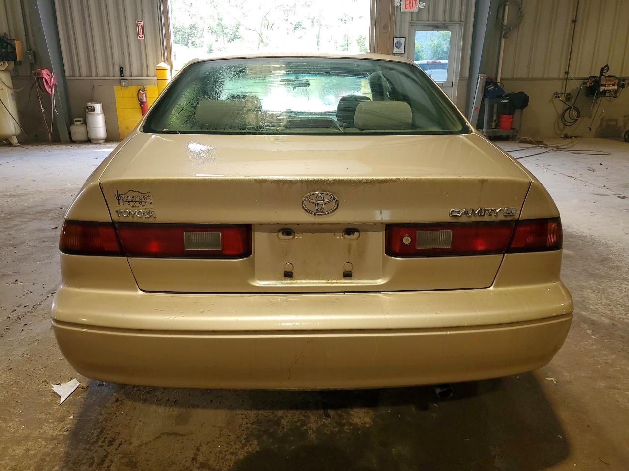 TOYOTA CAMRY 1998 — 7
