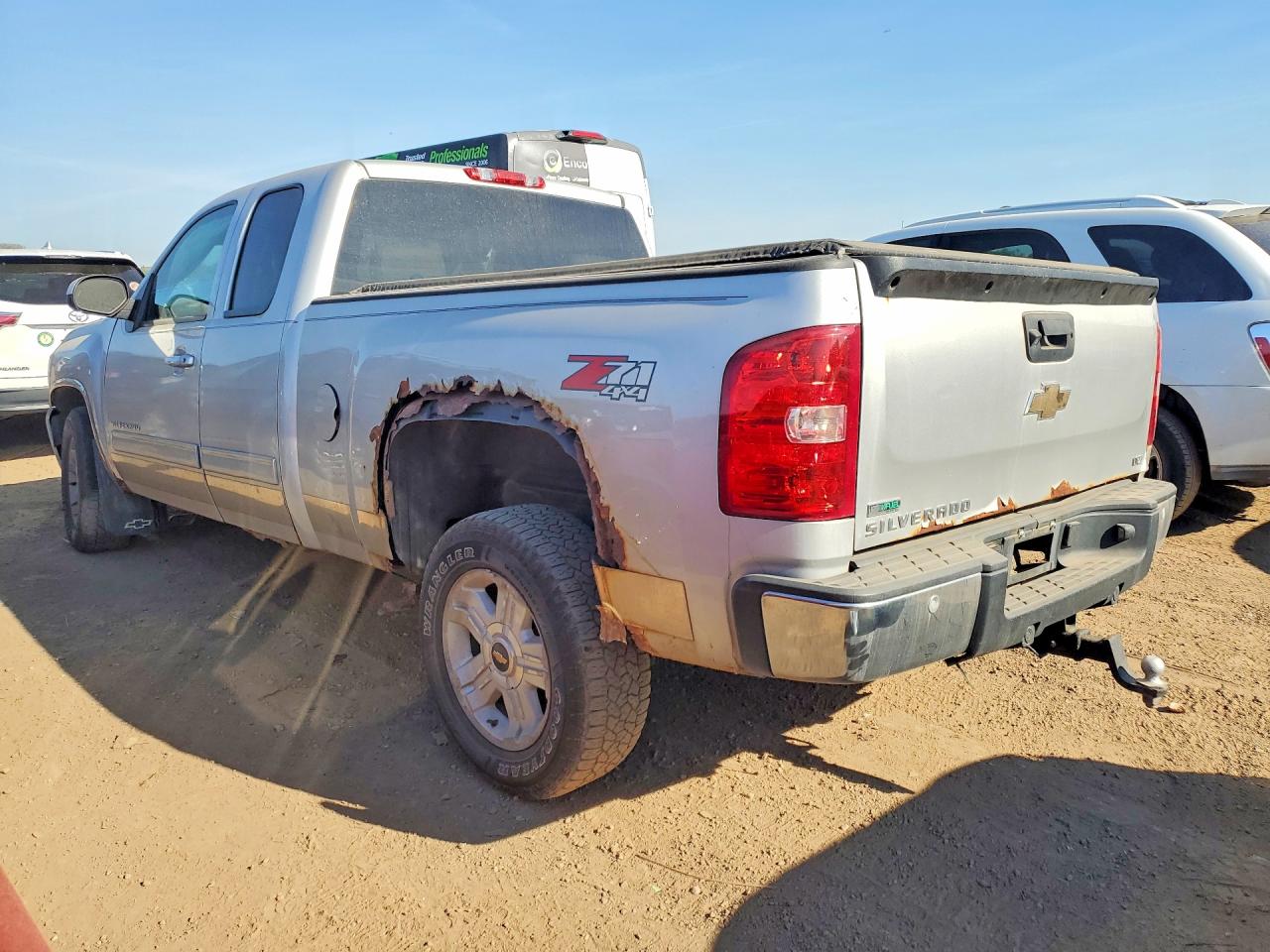 CHEVROLET SILVERADO 2011 — 3