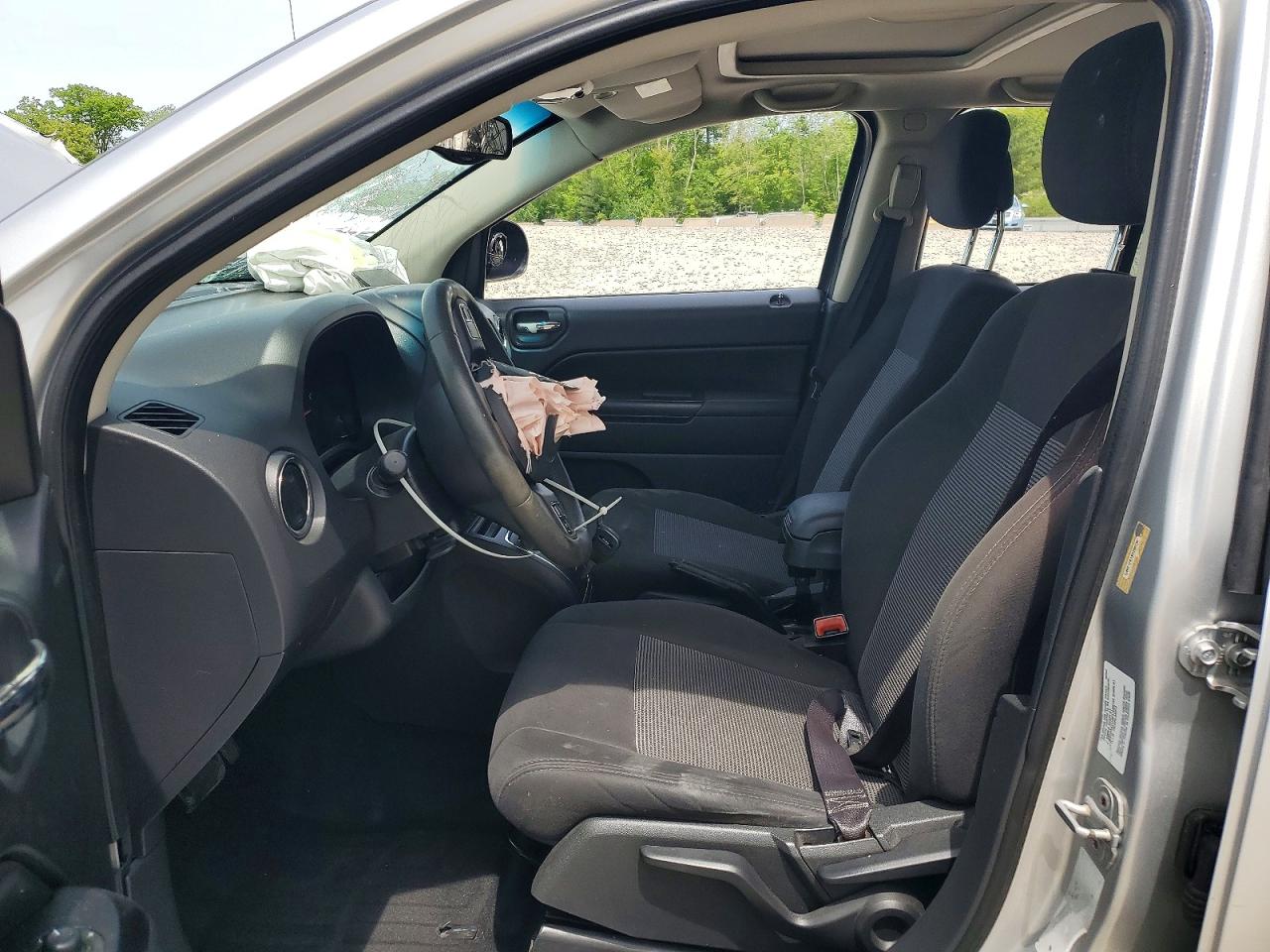 JEEP COMPASS 2011 — 8