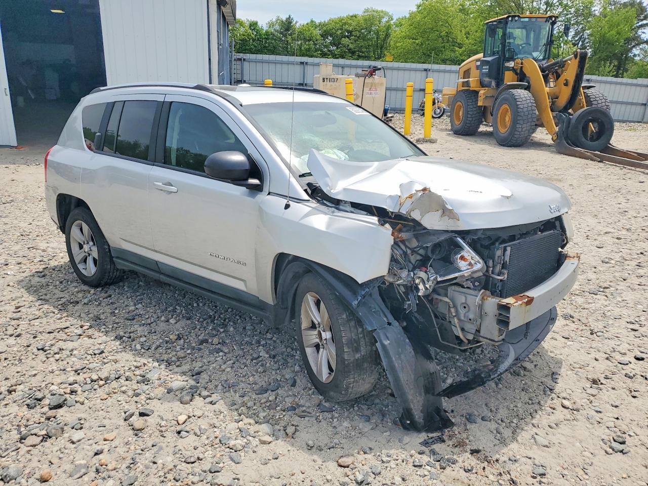 JEEP COMPASS 2011 — 5