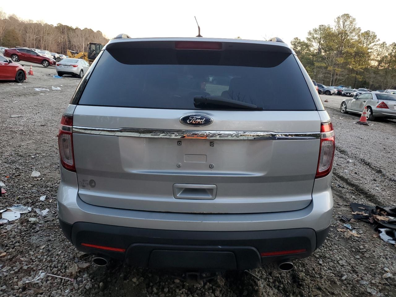 FORD EXPLORER 2013 — 7